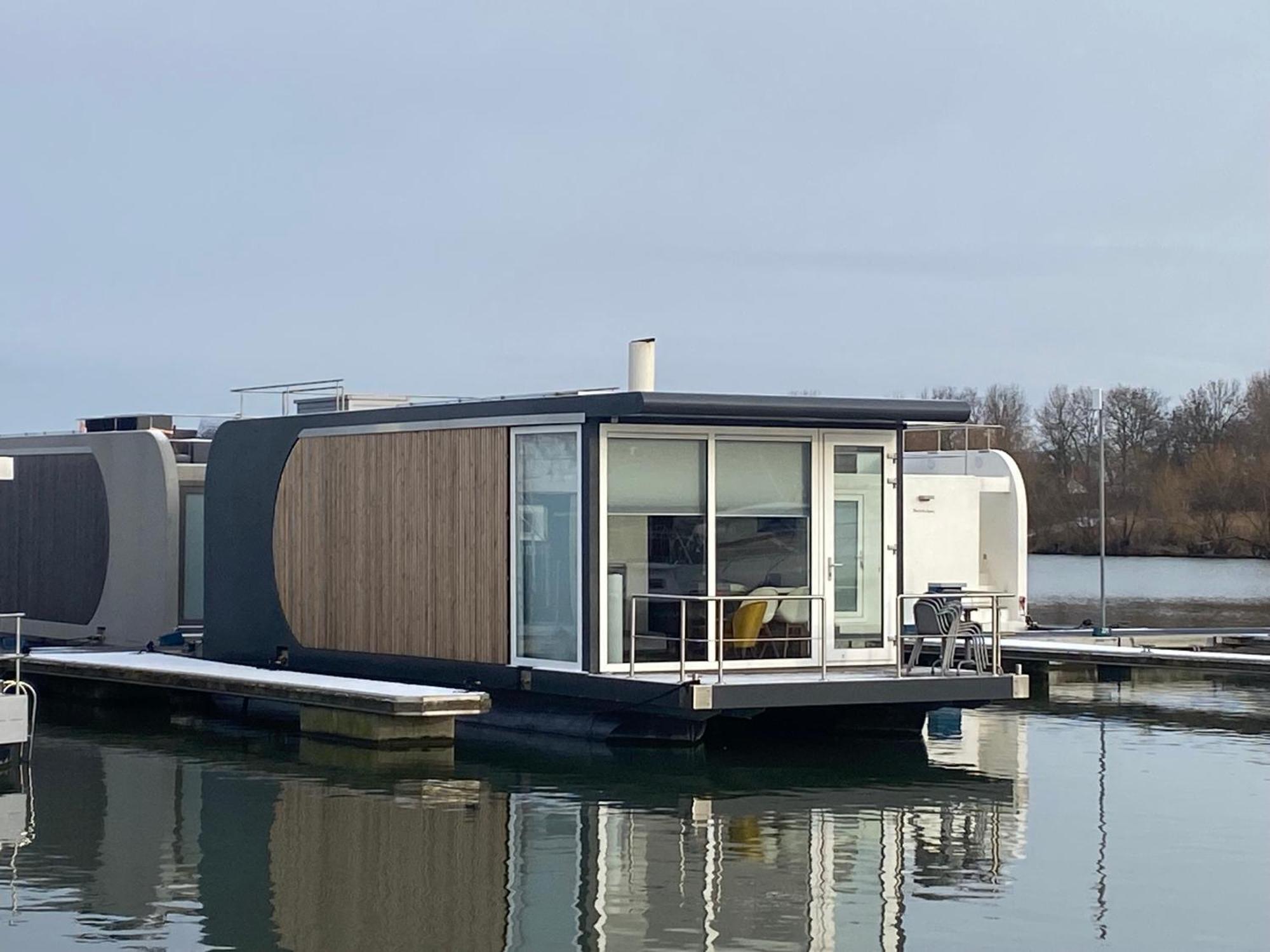 Готель Houseboat Trinidad Маастрихт Екстер'єр фото